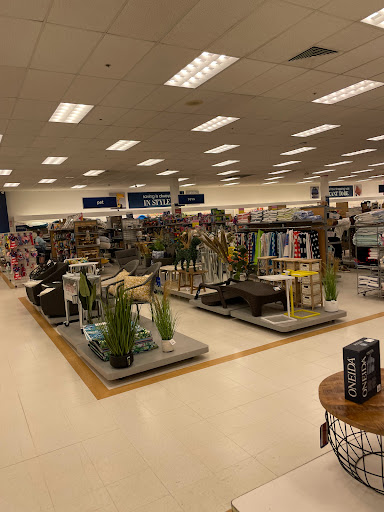 Department Store «Marshalls», reviews and photos, 135 Pearl St, Braintree, MA 02184, USA