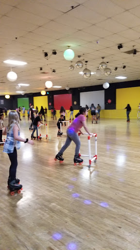 Roller skating club Pomona