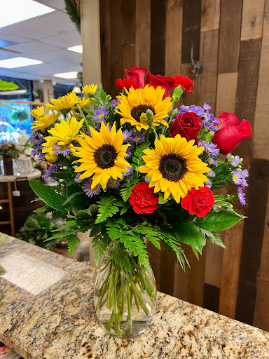 Florist «Absolutely Flowers», reviews and photos, 206 Keys Ferry St, McDonough, GA 30253, USA