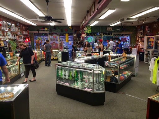 Tobacco Shop «Paraphernalia Boutique - Smoke Shop / Head Shop», reviews and photos, 4234 W Dunlap Ave, Phoenix, AZ 85051, USA