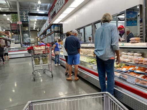 Warehouse store «Costco Wholesale», reviews and photos, 10088 Gulf Center Dr, Fort Myers, FL 33913, USA