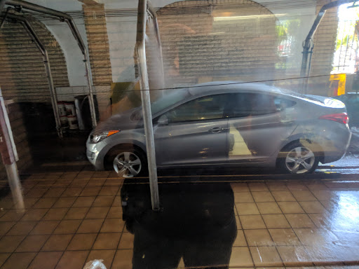 Car Wash «Arroyo Car Wash», reviews and photos, 605 S Arroyo Pkwy, Pasadena, CA 91105, USA