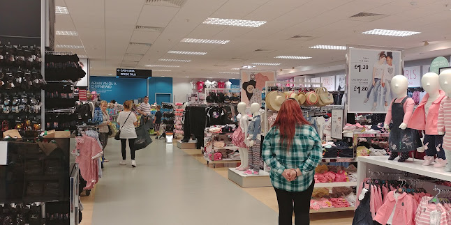 Reviews of Primark in Wrexham - Clothing store
