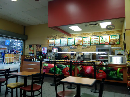 Department Store «Walmart Supercenter», reviews and photos, 2151 W Oaklawn Rd, Pleasanton, TX 78064, USA