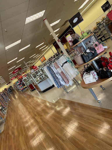 Department Store «T.J. Maxx», reviews and photos, 4121 Towne Center Dr, Louisville, KY 40241, USA