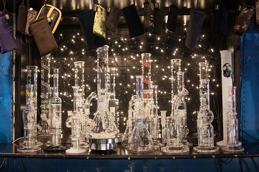 Tobacco Shop «Twisted Smoke Shop (Sunrise Plaza)», reviews and photos, 7777 Sunrise Blvd, Citrus Heights, CA 95610, USA