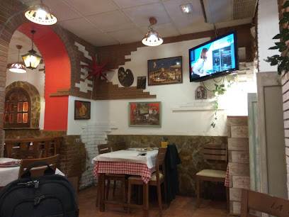 Restaurante Pizzería la Mamma - Pl. Parque de la Constitución, 6, 30510 Yecla, Murcia, Spain