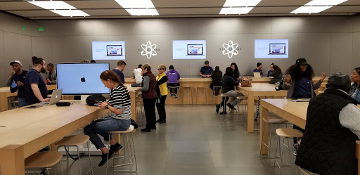 Computer Store «Apple Towson Town Center», reviews and photos, 825 Dulaney Valley Rd, Towson, MD 21204, USA