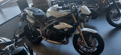 BMW Motorcycle Dealer «Hourglass Cycles», reviews and photos, 6080 Lanier Islands Pkwy, Buford, GA 30518, USA