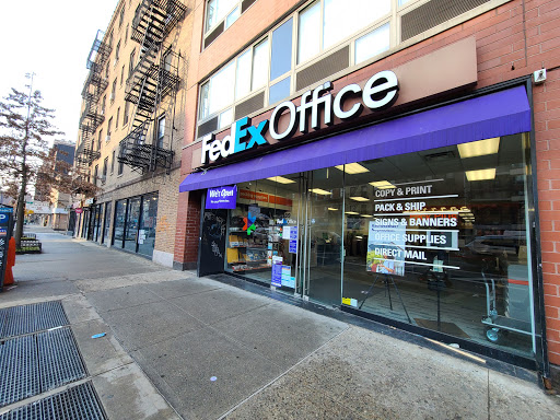 Print Shop «FedEx Office Print & Ship Center», reviews and photos, 189 8th Ave, New York, NY 10011, USA