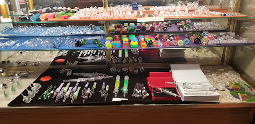 Tobacco Shop «Tacoma Pipe and Tobacco», reviews and photos, 5606 S Lawrence St, Tacoma, WA 98409, USA