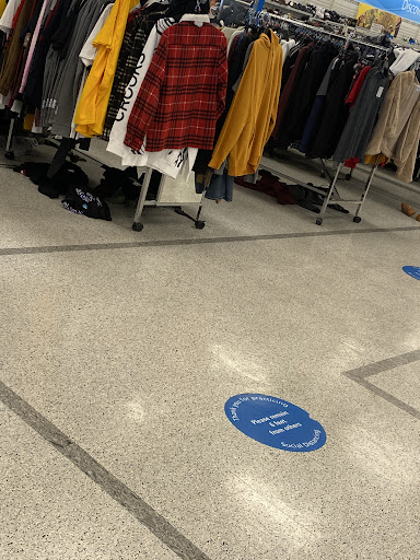 Clothing Store «Ross Dress for Less», reviews and photos, 352 S College Rd, Wilmington, NC 28403, USA