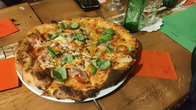 Reviews of Jake’s Pizza in London - Pizza