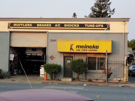 Auto Repair Shop «Meineke Car Care Center», reviews and photos, 3041 Middlefield Rd, Redwood City, CA 94063, USA