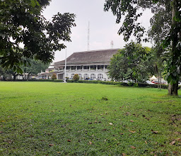 Bogor Presidential Palace photo