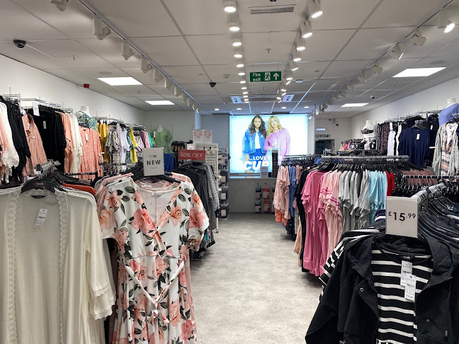 Reviews of Yours Clothing in Leicester - Clothing store
