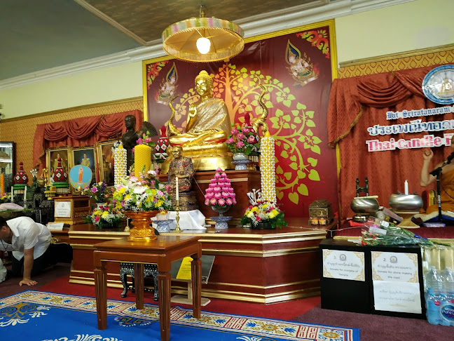 Reviews of Wat Sriratanaram Temple วัดศรีรัตนาราม ยูเค in Manchester - Golf club