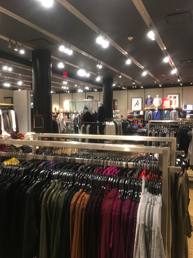 Clothing Store «Express», reviews and photos, 130 5th Ave, New York, NY 10011, USA