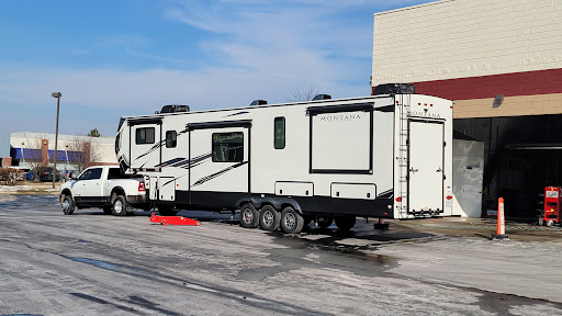 Tire Shop «Discount Tire Store - Naperville, IL», reviews and photos, 535 Fort Hill Dr, Naperville, IL 60540, USA