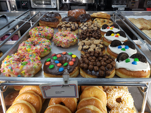 Donut Shop «Tasty Donuts and Cafe», reviews and photos, 8205 Santa Monica Blvd, West Hollywood, CA 90046, USA