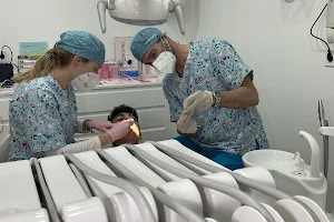 Clínica Dental Dra Rodriguez image