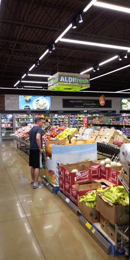 Supermarket «ALDI», reviews and photos, 424 E Pioneer Pkwy, Grand Prairie, TX 75051, USA