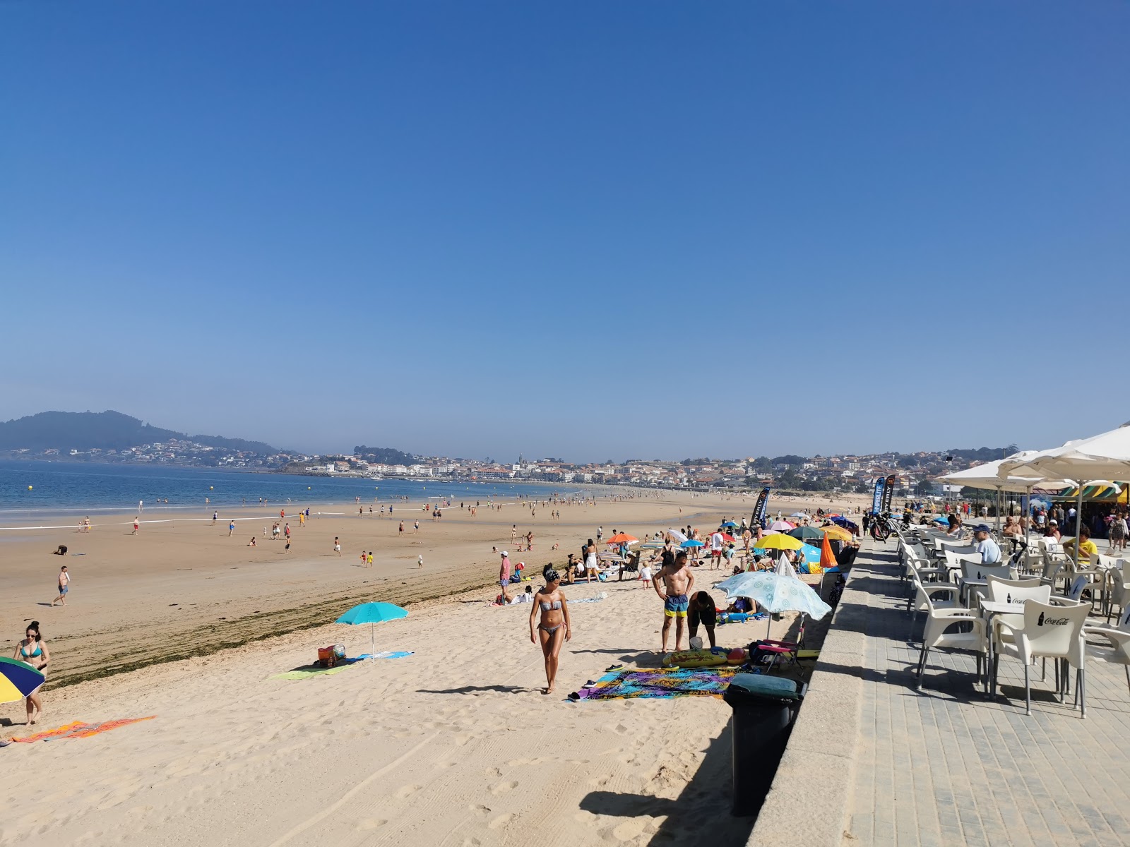 Fotografie cu Praia de Panxon cu drept și lung