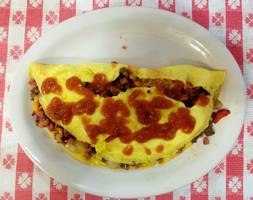 Convenience Store «Mom And Pops», reviews and photos, Squirrel Hollow Rd, Linden, TN 37096, USA