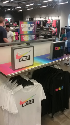 Sporting Goods Store «Nike Factory Store», reviews and photos, 1 Premium Outlet Blvd #699, Tinton Falls, NJ 07753, USA