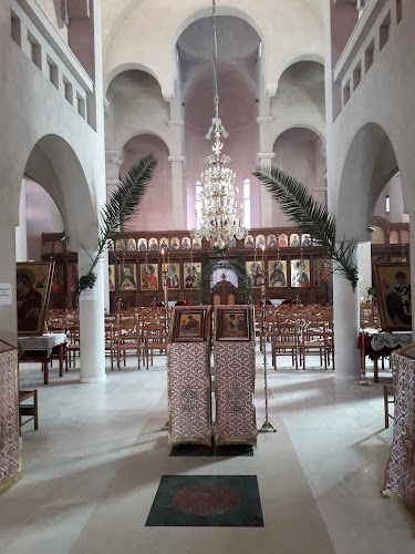 Ιερός Ναός Αγίου Σπυρίδωνος - Εκκλησία