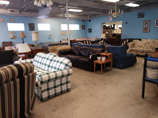 Thrift Store «Restoration Ministries Thrift», reviews and photos, 14950 Dixie Hwy, Harvey, IL 60426, USA