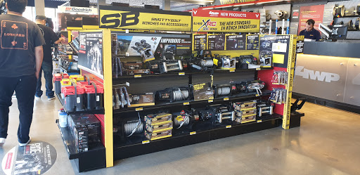 Truck Accessories Store «4 Wheel Parts Performance Center», reviews and photos, 550 W San Carlos St, San Jose, CA 95126, USA