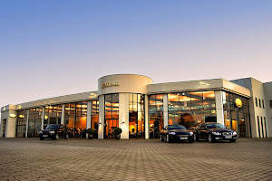 Jaguar & Land Rover Vertragshändler | Premium House Nehrkorn GmbH & Co. KG