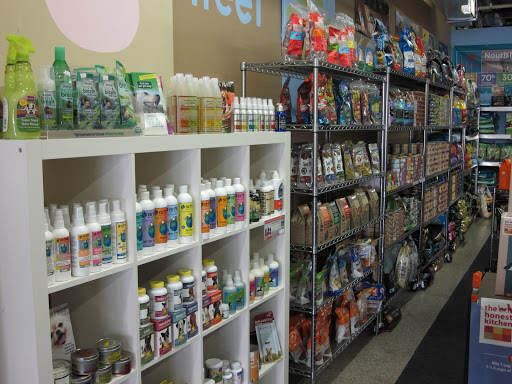 Pet Store «Wag Natural Pet Market & Grooming Tampa», reviews and photos, 304 E Davis Blvd, Tampa, FL 33606, USA