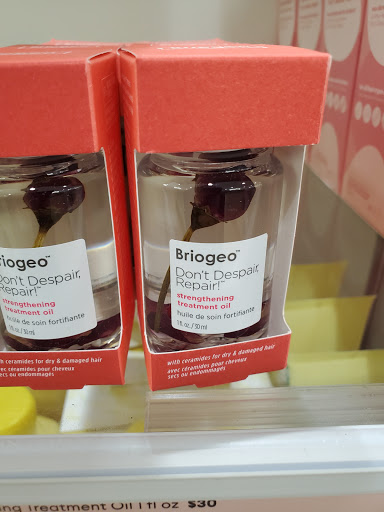 Hair Salon «Ulta Beauty», reviews and photos, 237 University Ave, Westwood, MA 02090, USA