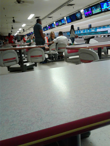 Sports Complex «Bowling Green Sports Center», reviews and photos, 243 W Roosevelt Rd, West Chicago, IL 60185, USA