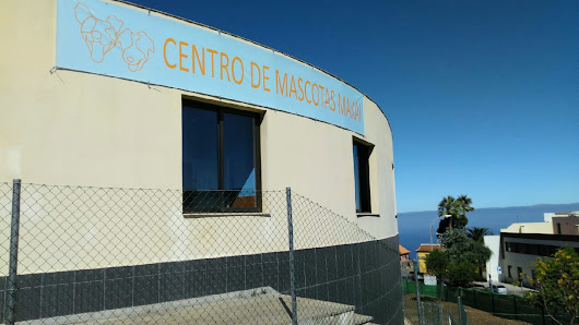 Centro de Mascotas Makai Carr. Gral. del Nte., 15, 38360 El Sauzal, Santa Cruz de Tenerife, España
