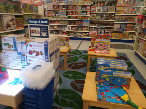 Educational Supply Store «Lakeshore Learning Store», reviews and photos, 1400 Oaklawn Ave, Cranston, RI 02920, USA