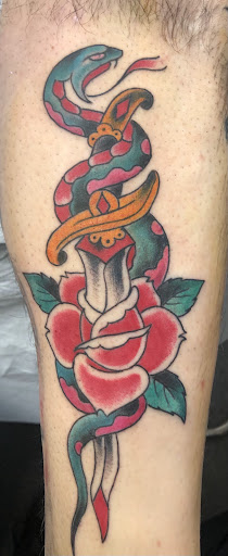 Tattoo Shop «Nine Lives Tattoo», reviews and photos, 61 N Holladay Dr, Seaside, OR 97138, USA