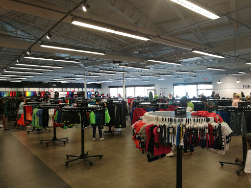 Clothing Store «Nike Clearance Store», reviews and photos, 5209 International Dr, Orlando, FL 32819, USA