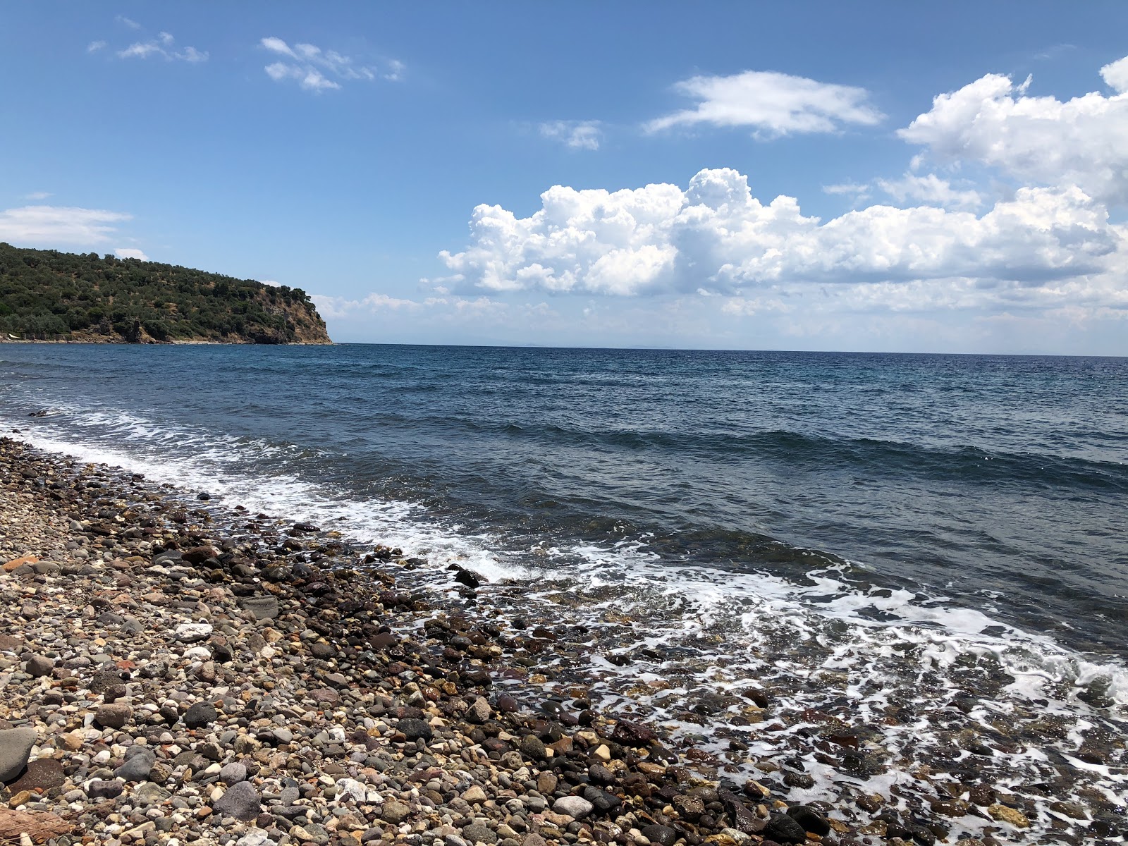 Zdjęcie Yesil Port beach z proste i długie