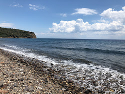 Photo de Yesil Port beach avec rivage droit, long