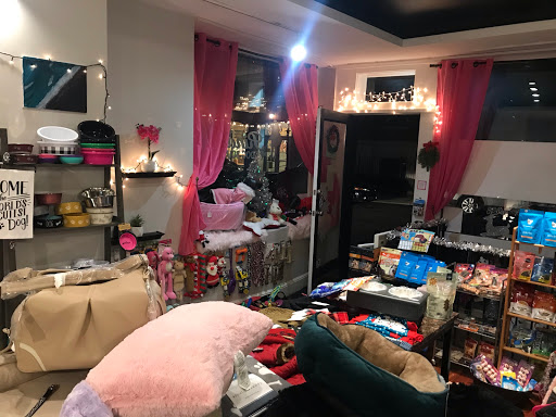 Rinaldi Dog Boutique