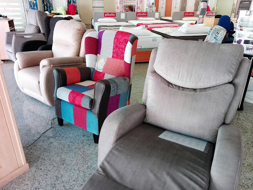 COLCHONERÍA TAPICERÍA CORTINAJE EN BADAJOZ PALACIOS en Badajoz, Badajoz