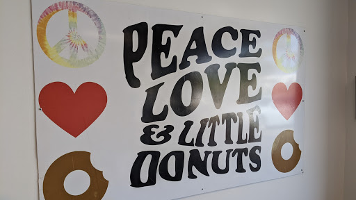 Donut Shop «Peace Love & Little Donuts», reviews and photos, 3106 Tamiami Trail N, Naples, FL 34103, USA