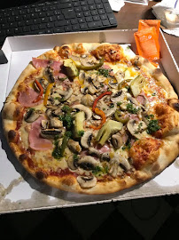 Plats et boissons du Pizzas à emporter Le camion pizza d'alex à Nice - n°10