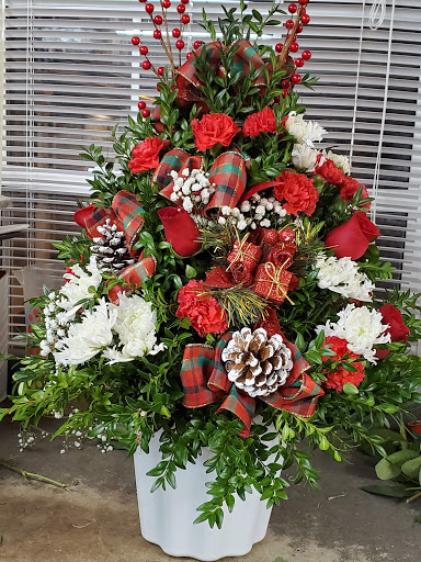 Florist «Exquisite Flowers Etc», reviews and photos, 70 Bridge St, Pelham, NH 03076, USA