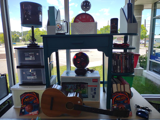 Thrift Store «Goodwill Warwick Retail Store», reviews and photos, 11061 Warwick Blvd, Newport News, VA 23601, USA