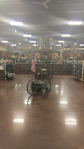 Gun Shop «Huron Valley Guns», reviews and photos, 143 S Milford Rd, Milford, MI 48381, USA