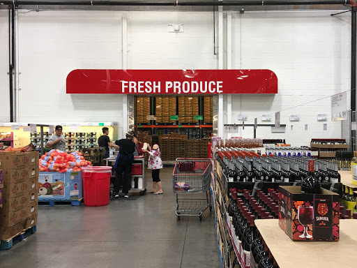 Warehouse club Paradise